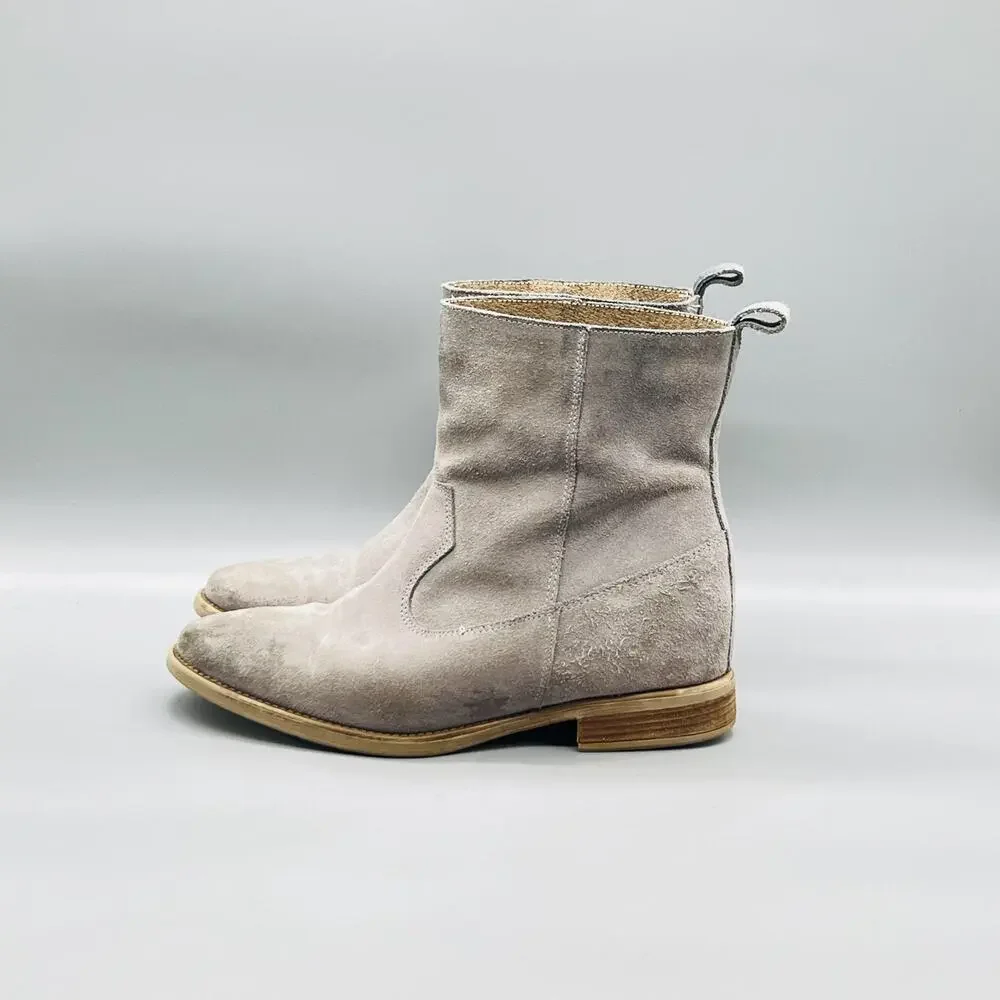 Anthropologie Boots Womens 7.5 Beige Suede Ankle Western Pull On Booties Shoes